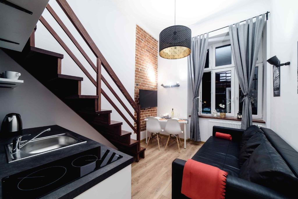 2 Nights Apartments - great location, right next to Main Rail and Bus Station, 10 min to Main Square by foot - Resim 11