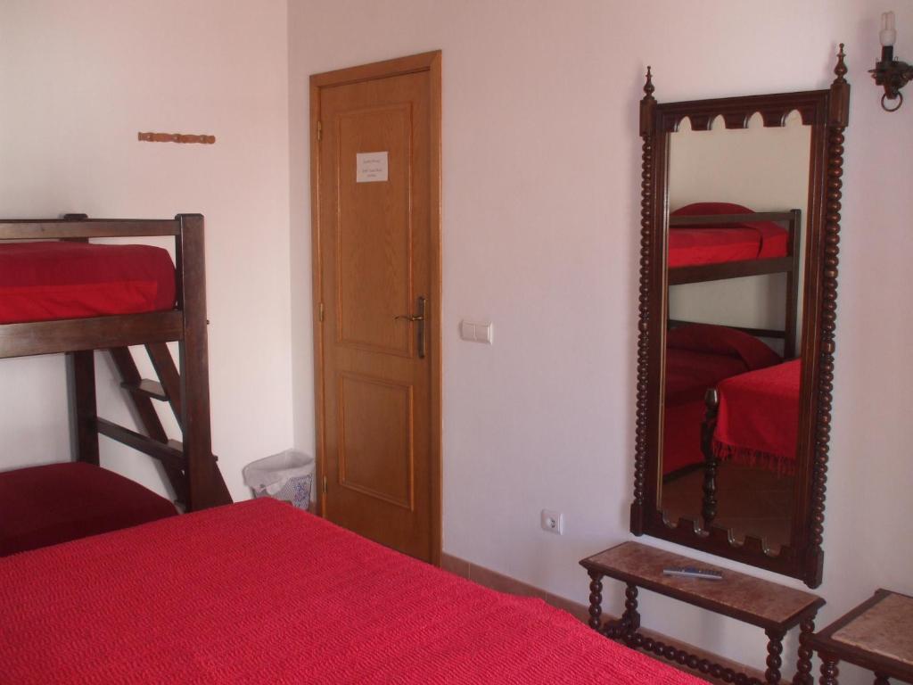Dinas Guesthouse - 7