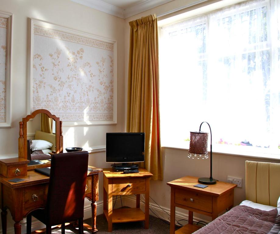 Acorn Guest House in Hull - Single Room