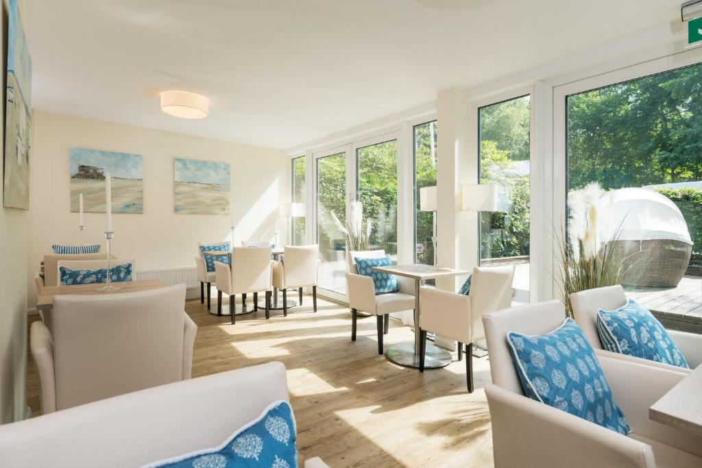 Posezení v ubytování Das Frühstückshotel Sankt Peter-Ording