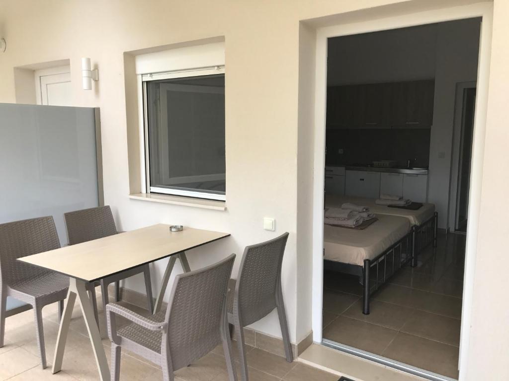 Kallirroi Apartments - 11