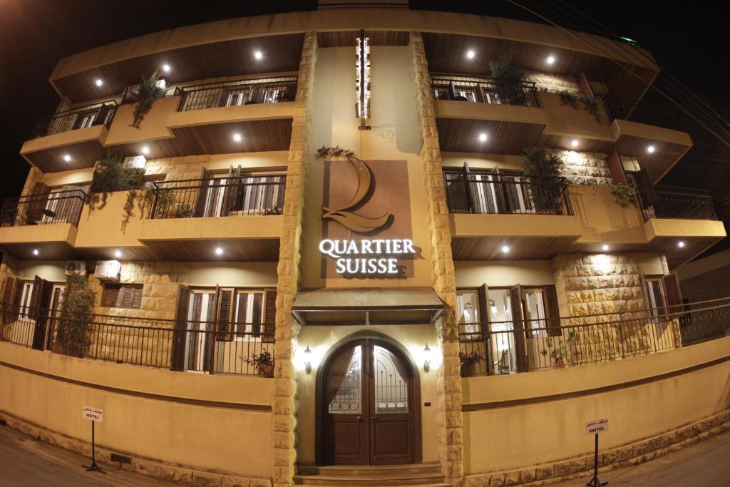 Certifikát, hodnocení, plakát nebo jiný dokument vystavený v ubytování Quartier Suisse Hotel