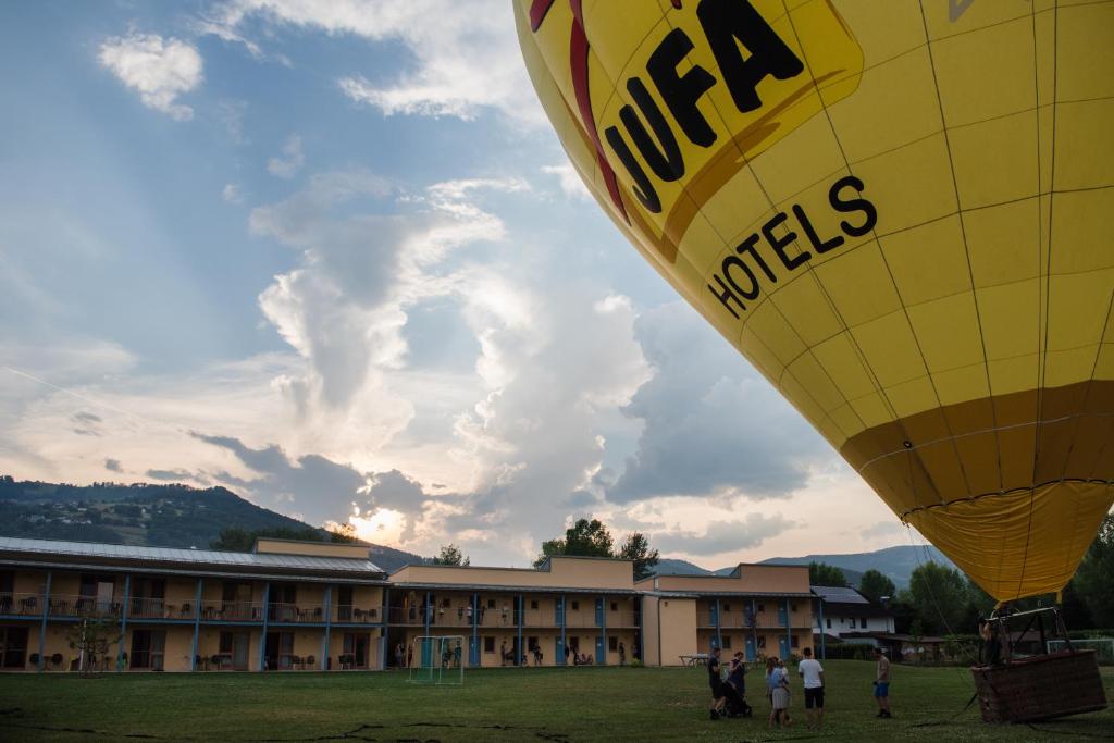 Splošen pogled na gorovje oz. razgled na gore, ki ga ponuja hotel