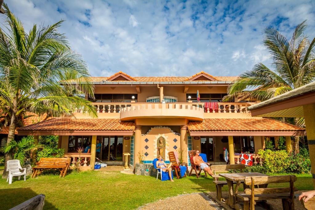 Zahrada ubytování Laguna Beach Club Resort