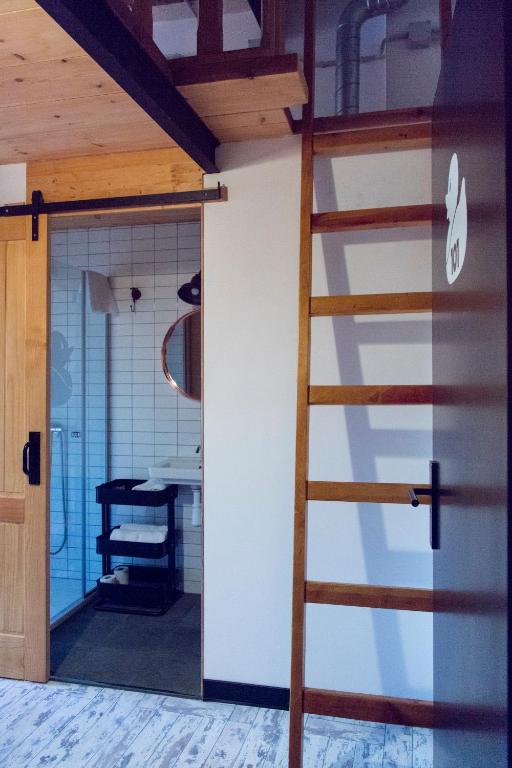 Green River Hostel - 8