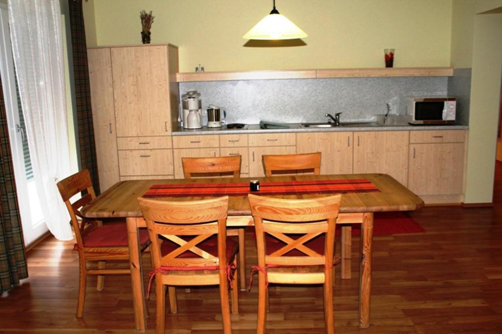 Kuchyň nebo kuchyňský kout v ubytování Ferienhof Weingut Lunzer