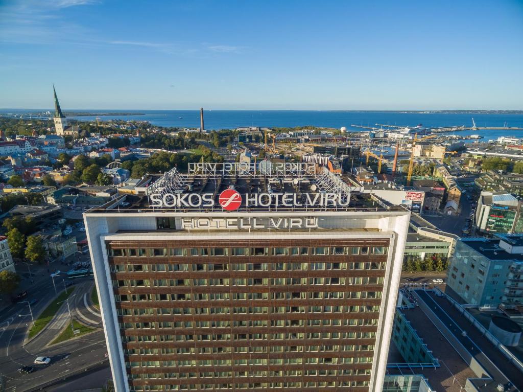Nespecifikovaný výhled na destinaci Tallinn nebo výhled na město při pohledu z hotelu