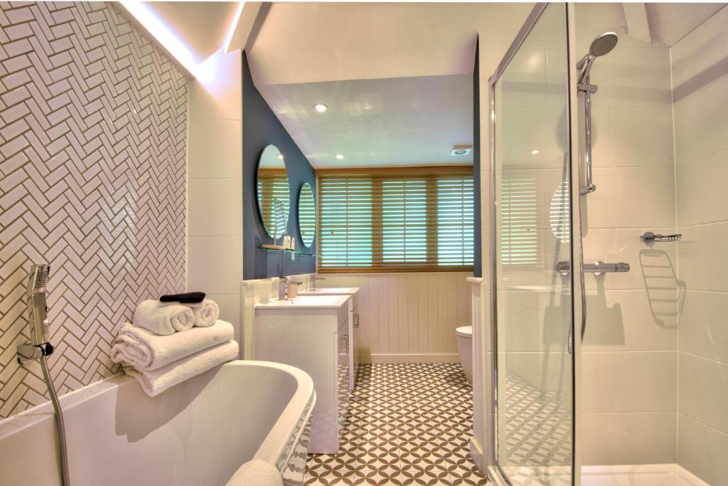 The Orchid Hotel - Resim 18