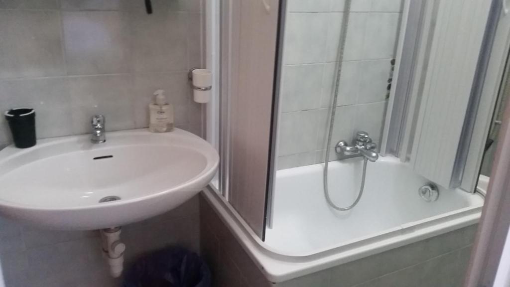 Koupelna v ubytování Hotel Guesthouse MASSENA