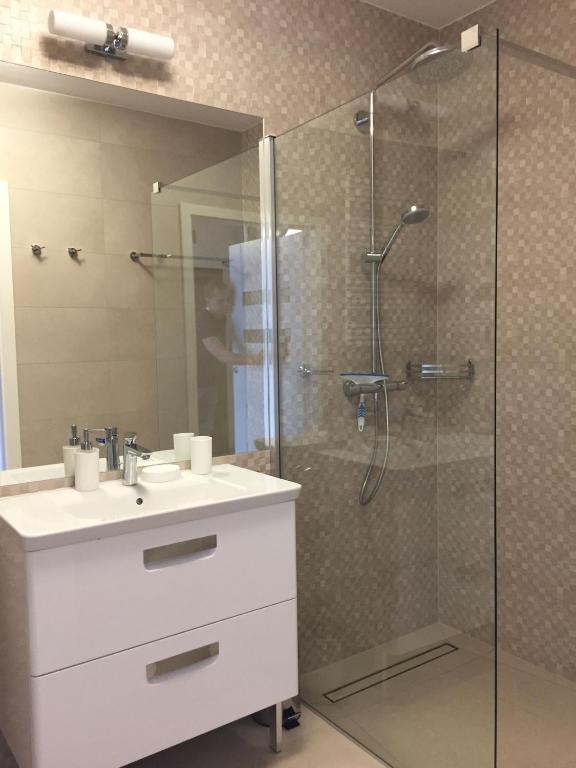 Kúpeľňa v ubytovaní Jantar Apartamenty Exclusive Polanki Park SPA