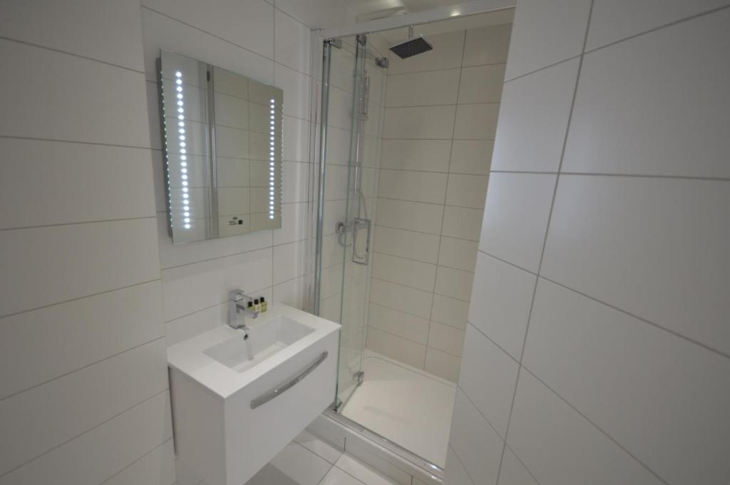 St Anne's Court by Indigo Flats - One-Bedroom Apartment (3rd Floor - G)
