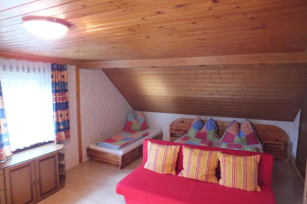 A bed or beds in a room at Eggerhof