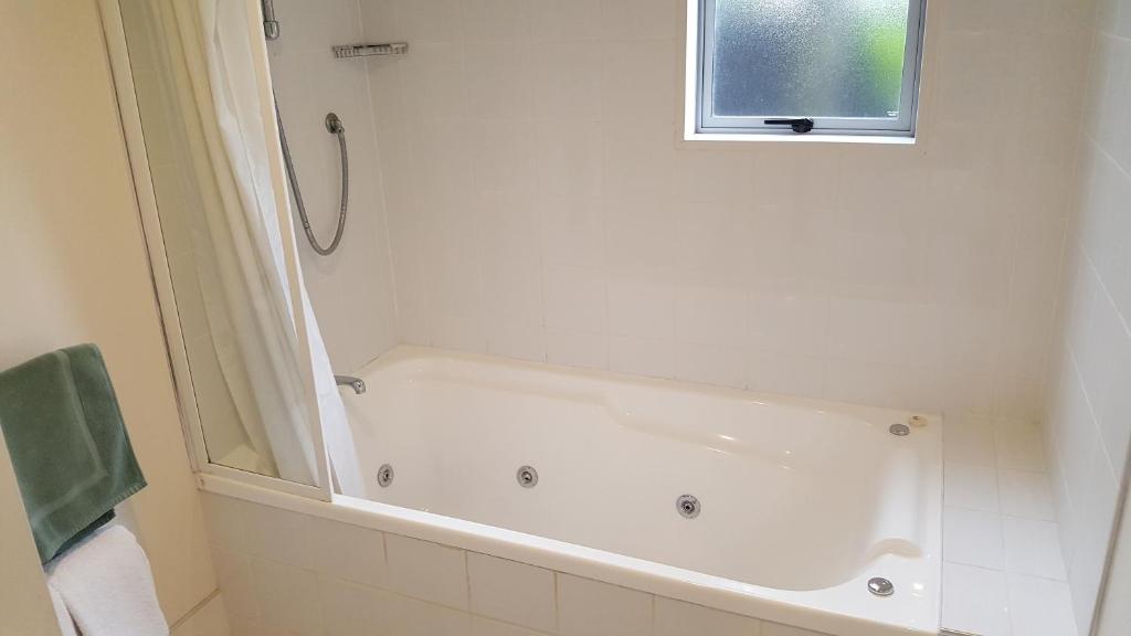 FYFFE on Riccarton - Resim 16