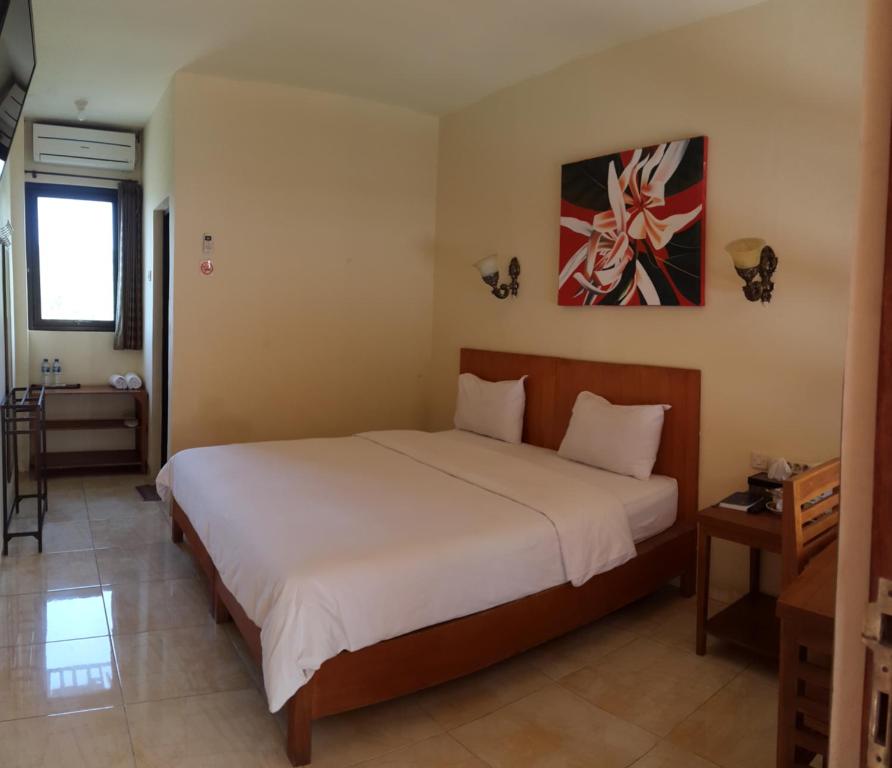 Centro Bajo Hotel & Resto - Deluxe Double Room
