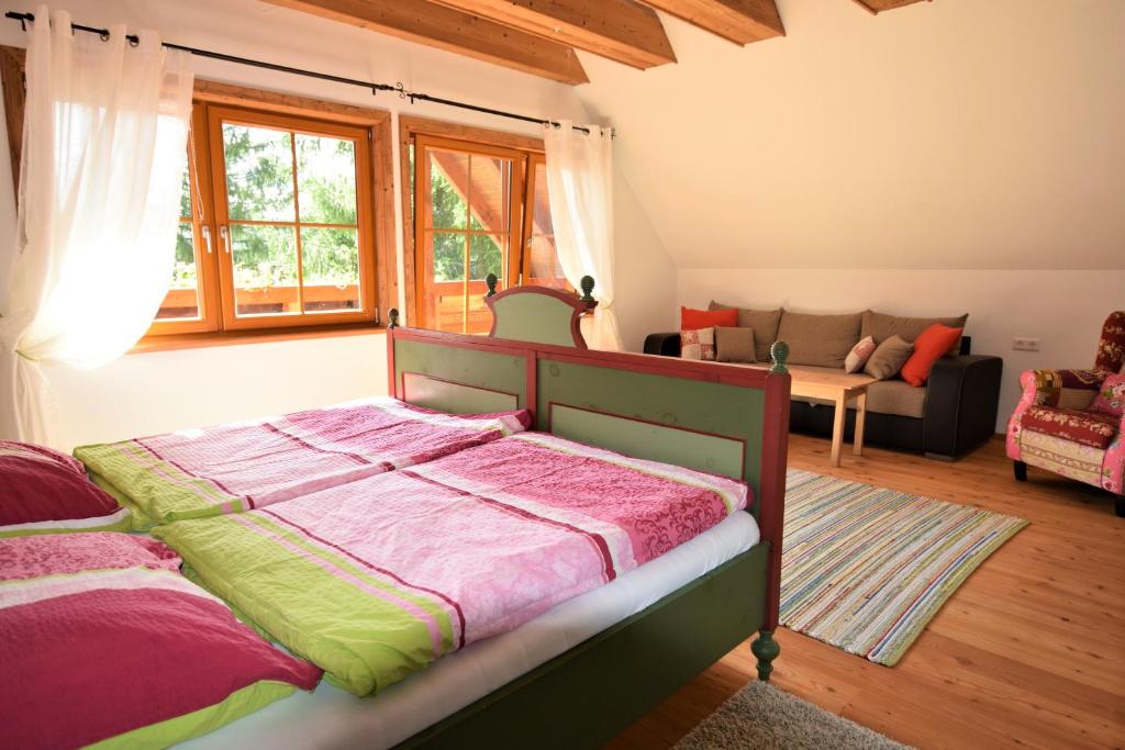 Postel nebo postele na pokoji v ubytování Ferienhaus Dirnbacher Hütte