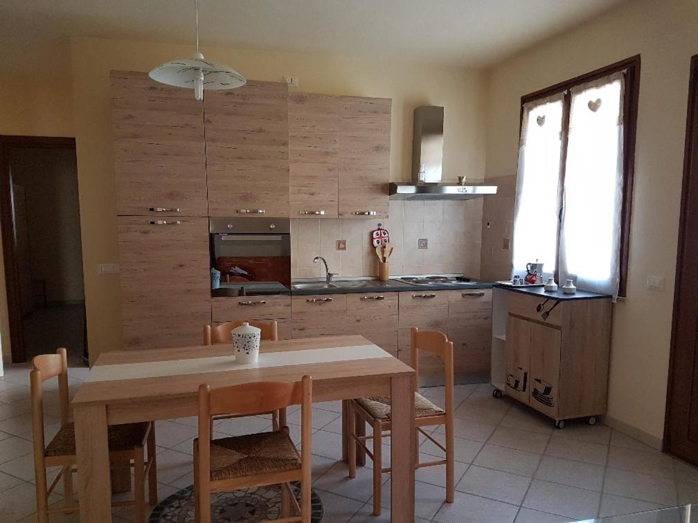Kuchyň nebo kuchyňský kout v ubytování Appartamenti Via La Marmora
