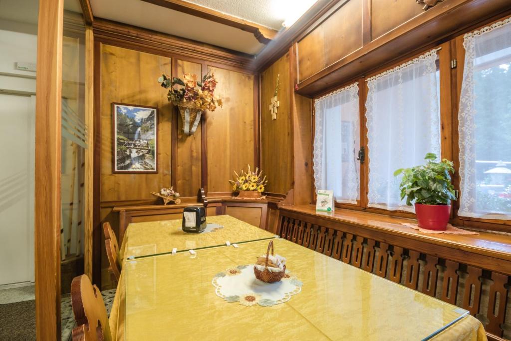 Fotografie z fotogalerie ubytování Albergo al Fontanin v destinaci Rabbi