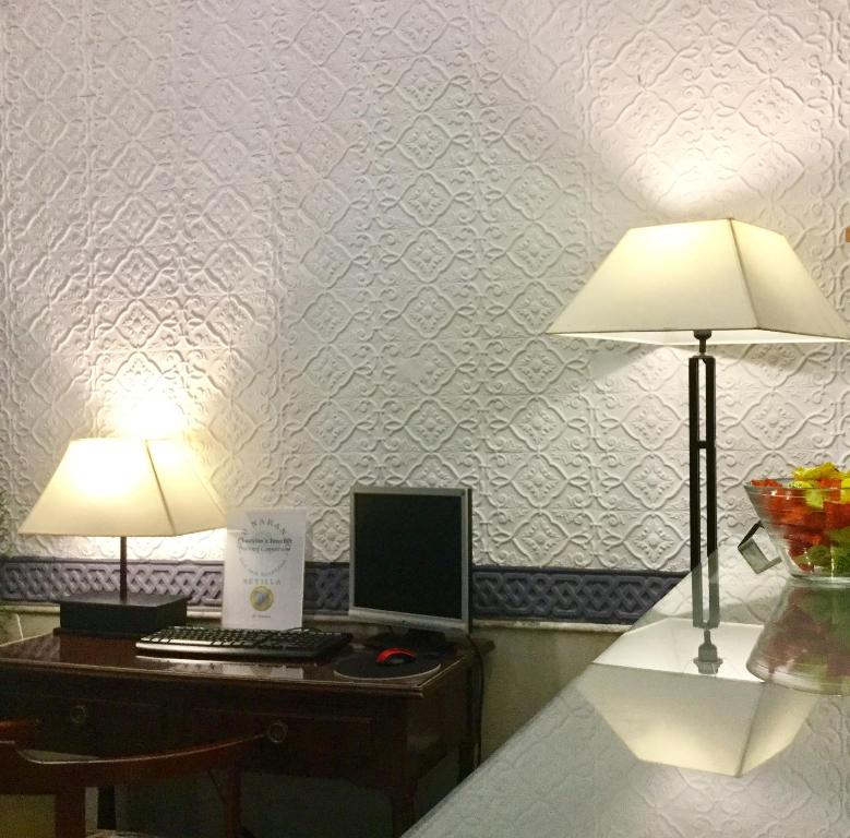 Zdjęcie z galerii obiektu Bed & Breakfast Naranjo w Sewilli