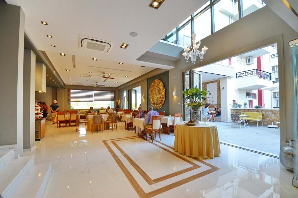 Posezení v ubytování Hotel Evilion Sea And Sun