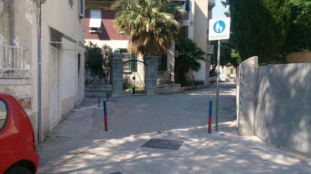 Apartments with a parking space Split - 11163, Split, Croaţia