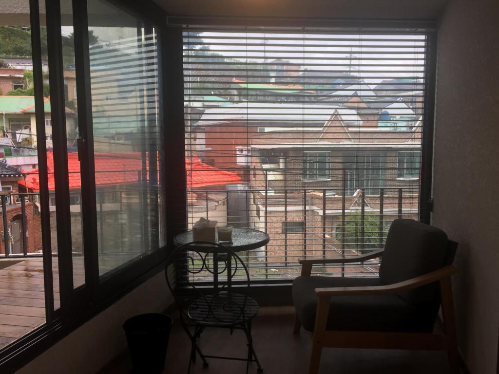 Balkón nebo terasa v ubytování Guest House Dalggume