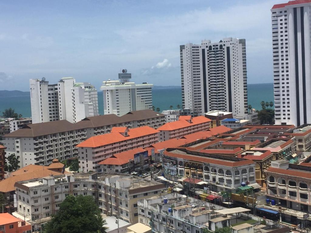 Nespecifikovaný výhled na destinaci Jomtien pláž nebo výhled na město při pohledu z apartmánu