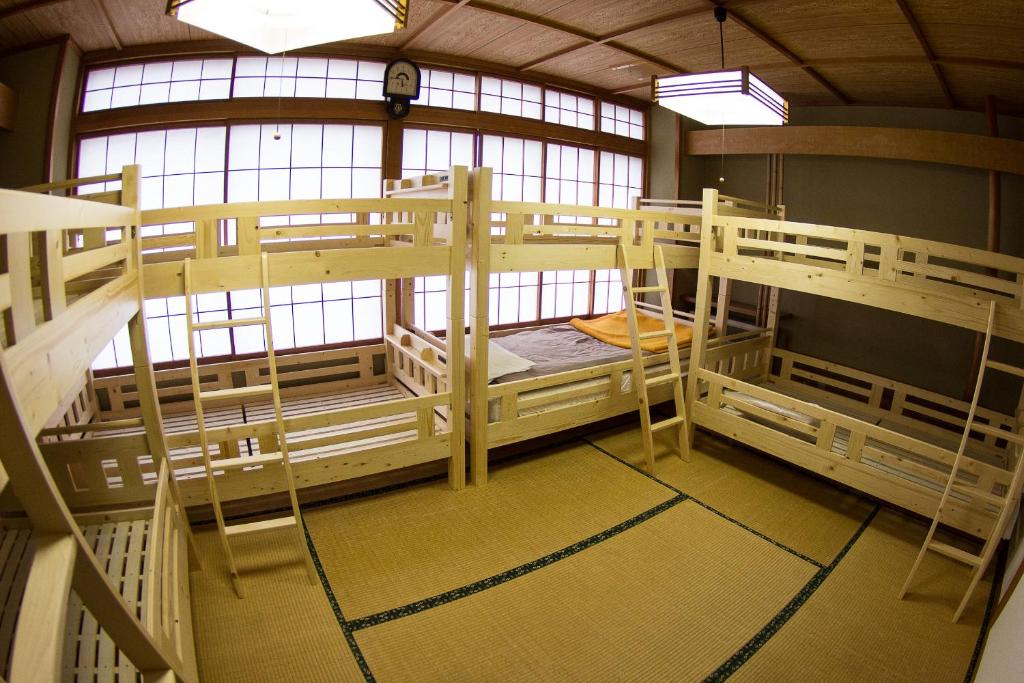 Palanda nebo palandy na pokoji v ubytování Hotel Myosen