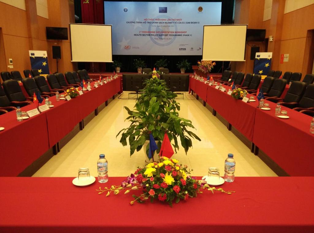 Konferenční prostory v ubytování Khách sạn Công Đoàn Quảng Bá