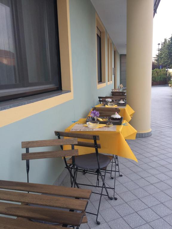 Restauracja lub miejsce do jedzenia w obiekcie AppartaHotel
