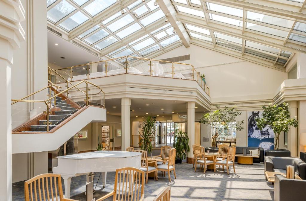 Posezení v ubytování Hotel Metropole Interlaken