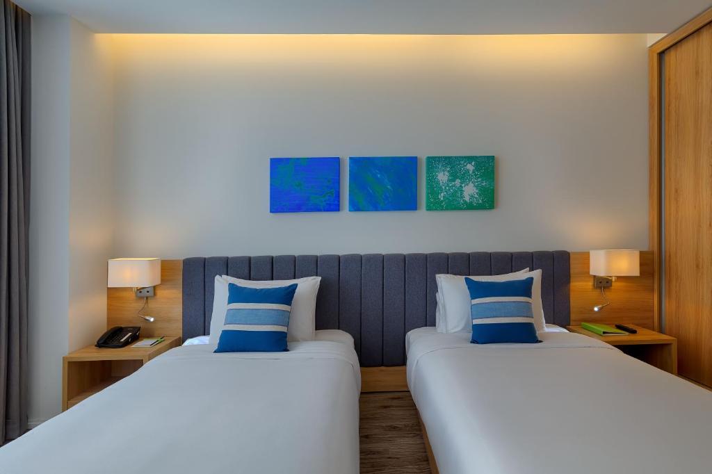 Deluxe Twin Room With Window