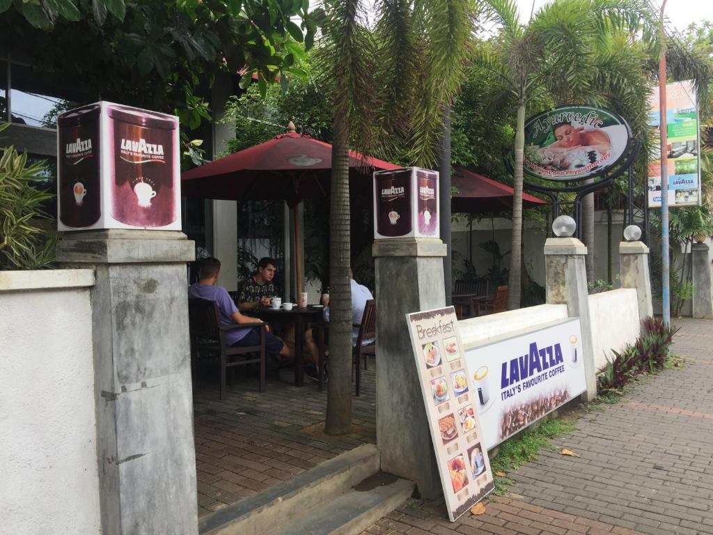 Sijil, anugerah, tanda atau dokumen lain yang dipamerkan di Refresh Hotel Hikkaduwa
