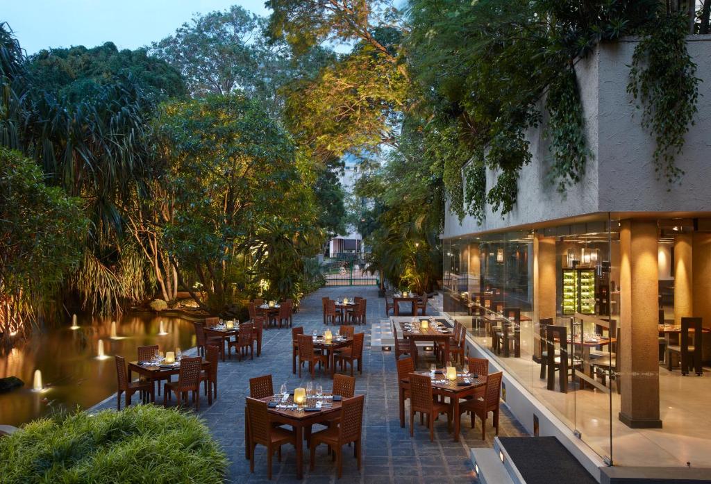 Restaurace v ubytování Cinnamon Grand Colombo