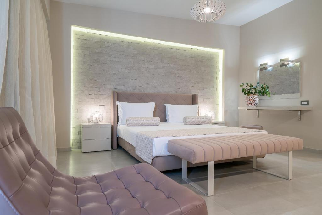 Postel nebo postele na pokoji v ubytování Balcony Boutique Hotel