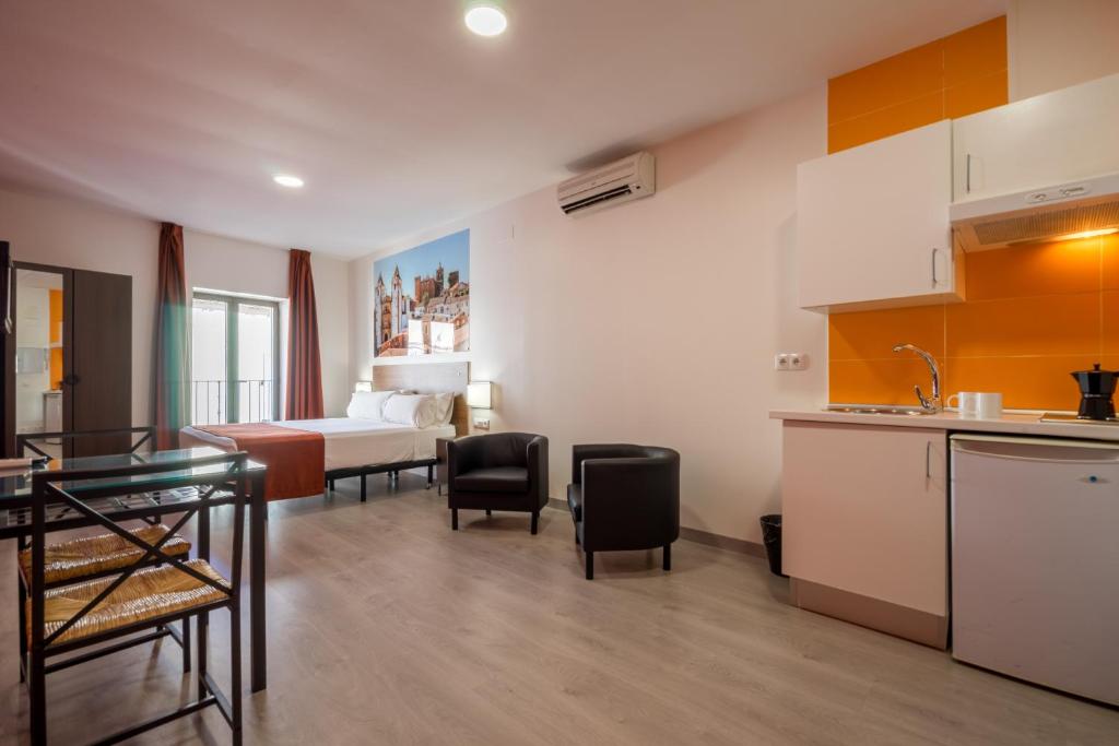 Baluart Apartments - 8