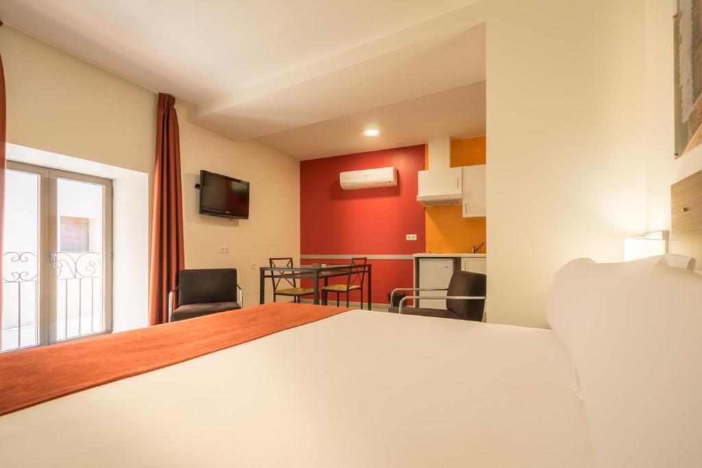 Baluart Apartments - 9