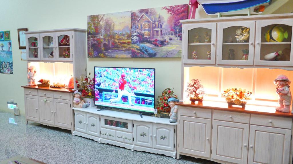 TV a/nebo společenská místnost v ubytování Loyofun