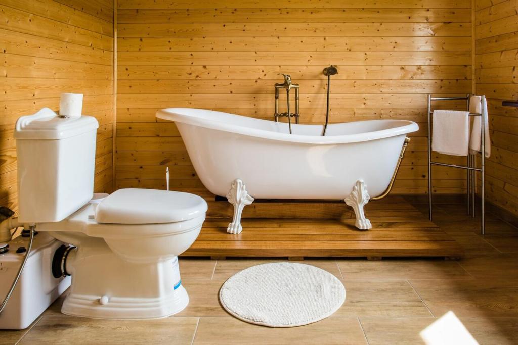 Zajazd Góra Św. Anny - Chambre Double De Luxe Avec Baignoire