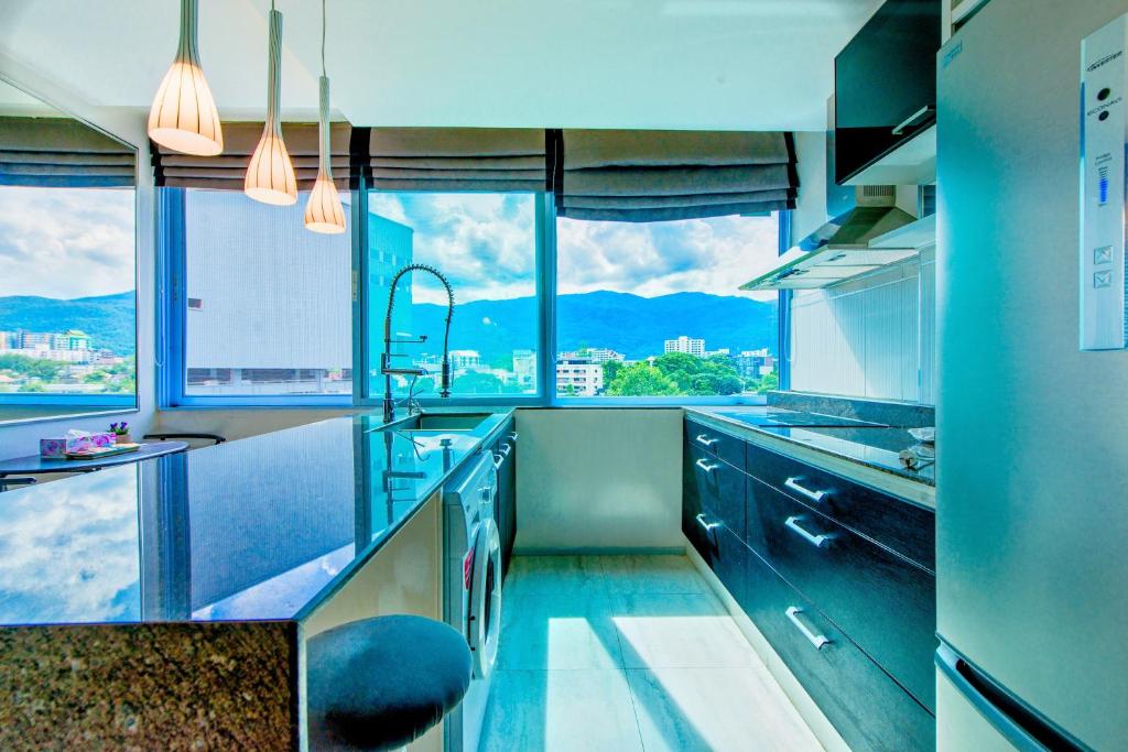 Viengping Mansion - Deluxe Suite With Mountain View