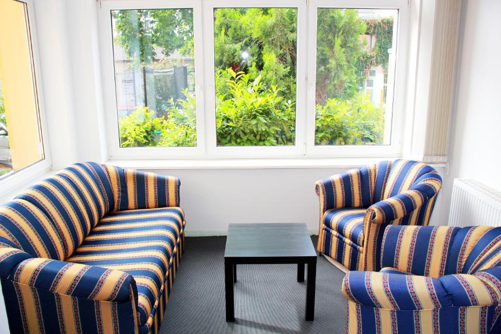 Botschaft - Resim 39