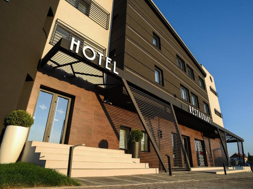 Hoone, kus hotell asub