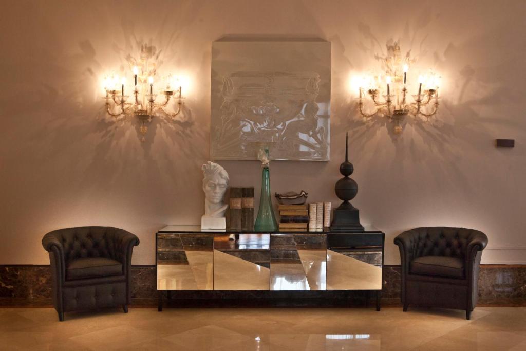 Posezení v ubytování Hotel Leon d'Oro