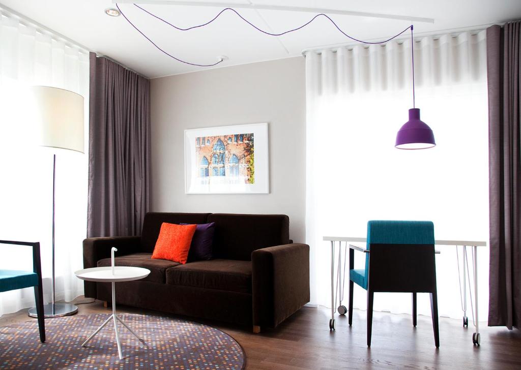 Posezení v ubytování Finn Apartments