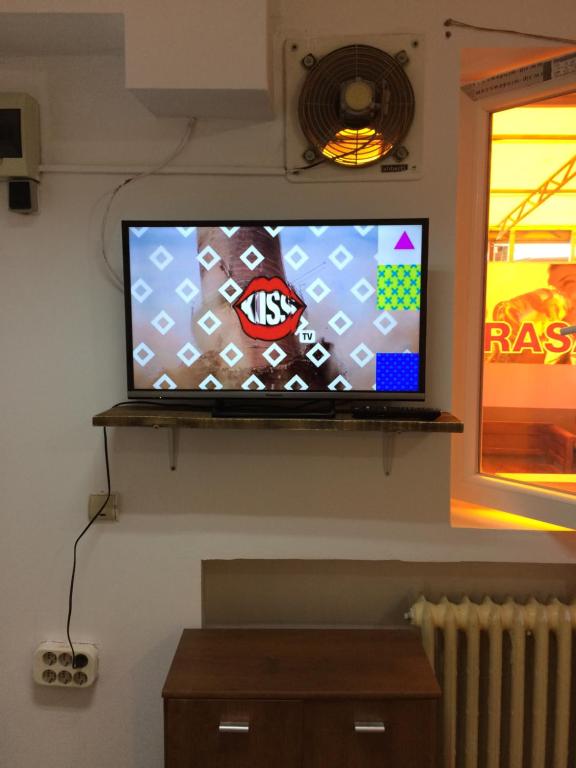 TV a/nebo společenská místnost v ubytování Casa Roz