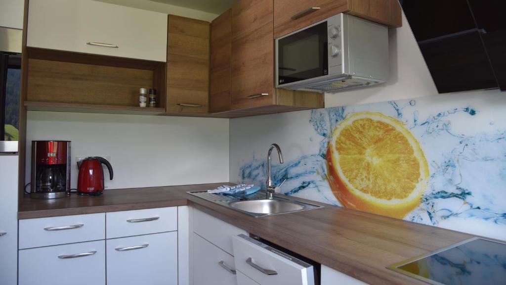 Sunseitn Apartments - 1