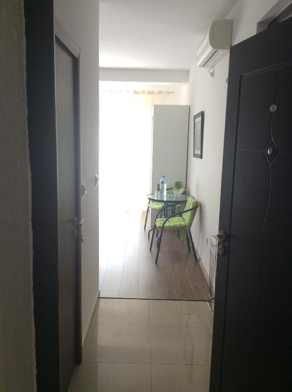 Olive Terrace Apartments 3 - 12