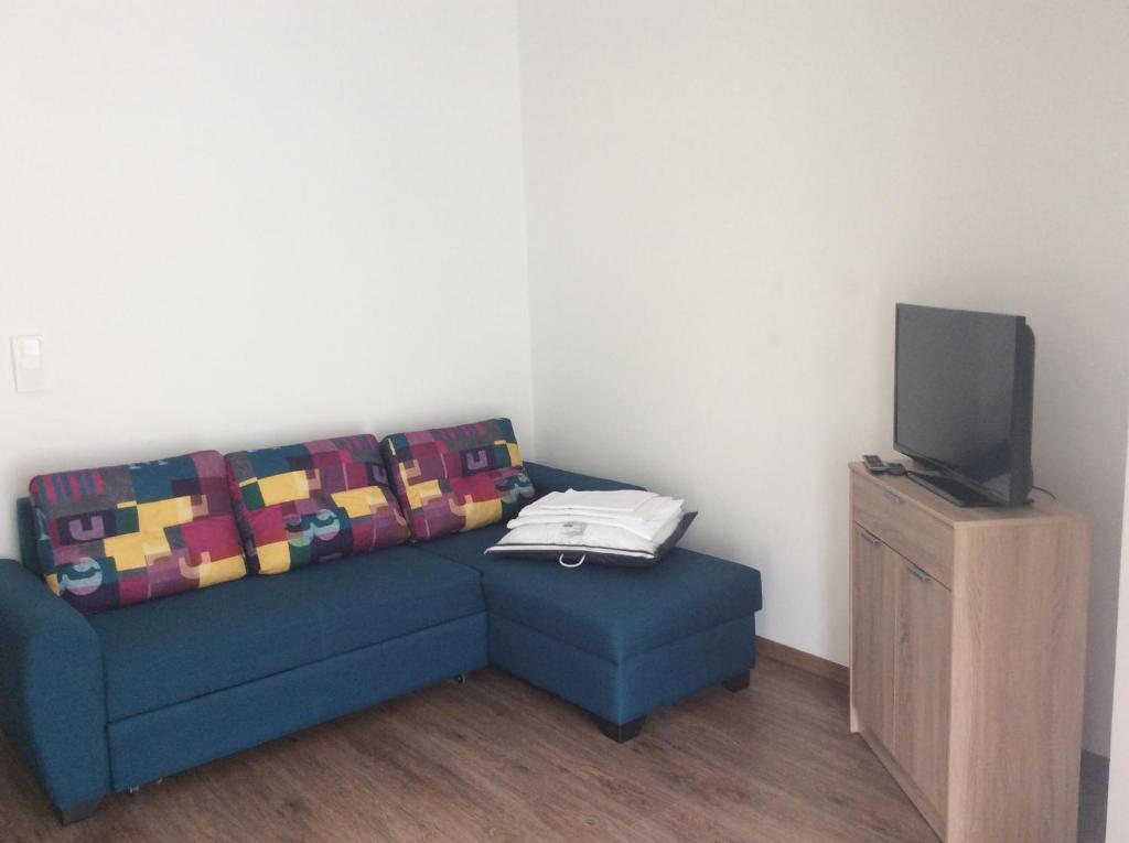 Olive Terrace Apartments 3 - 13