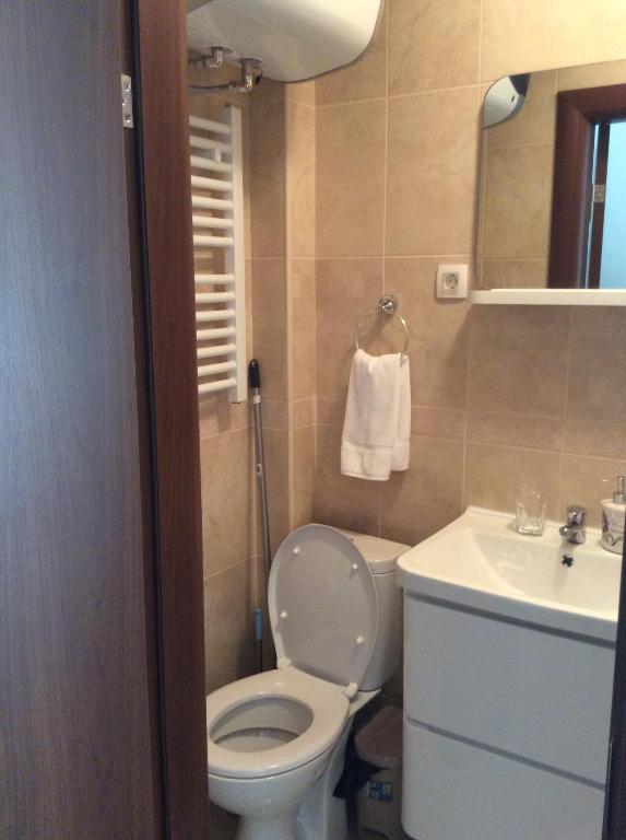 Olive Terrace Apartments 3 - 4