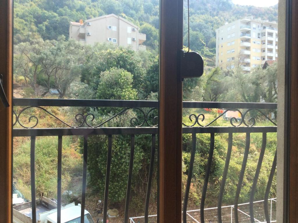 Olive Terrace Apartments 3 - 5