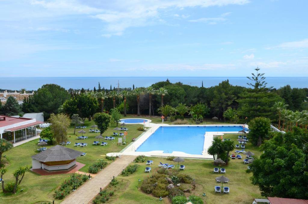 The swimming pool at or close to TRH Paraíso
